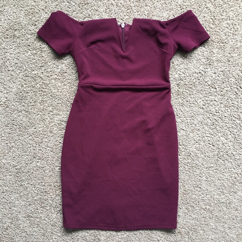 Lulus Off-The-Shoulder Bodycon Dress